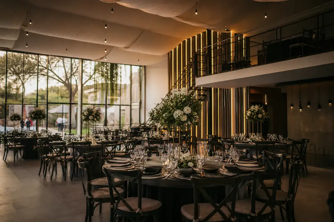 Salón Esplendor XV — Salón moderno, salón para eventos en León Moderno, León